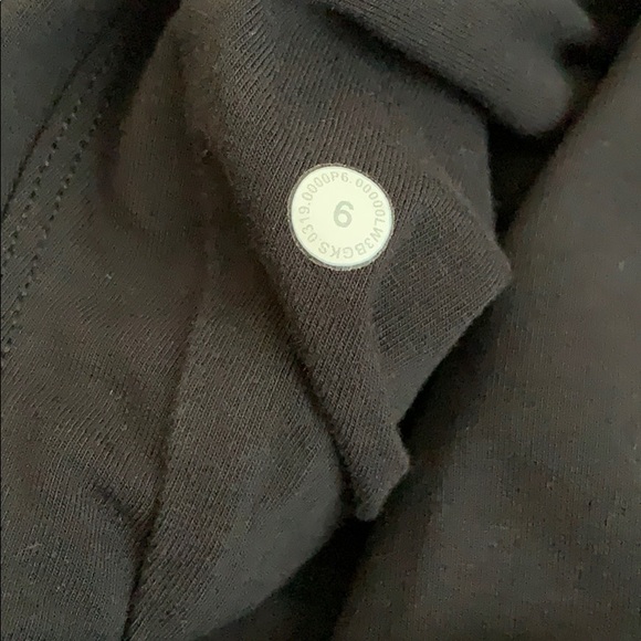 Lululemon Crowl neck sweatshirt!! - Picture 4 of 7